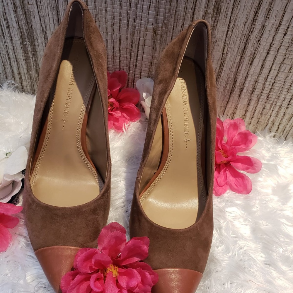 Shoes - Picture 3 of 7